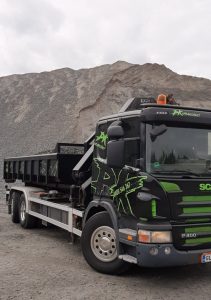 Laaja-alaista koneurakointia pieniin kohteisiin ammattitaidolla Keuruulla! Myös remontit, lauttakuljetukset ja polttopuut. Ota yhteyttä!